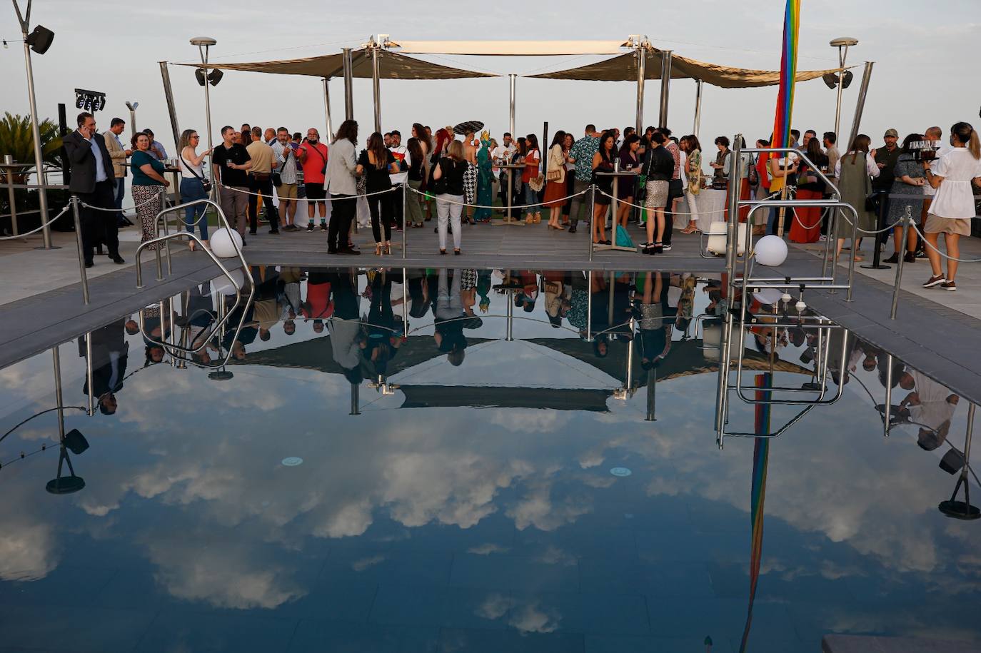 Fotos: SUR presenta la cuarta edición de SIX, la revista dedicada al colectivo LGTBI