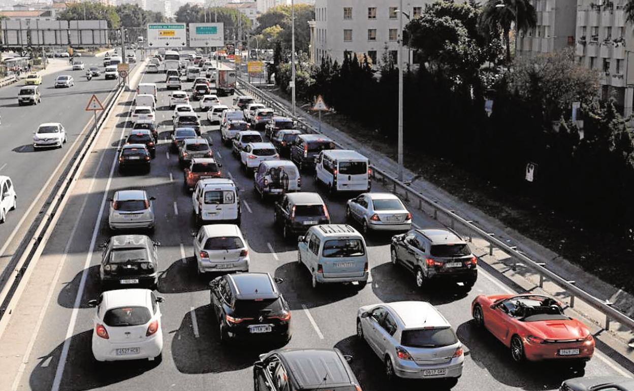 Los coches de Málaga envejecen sin freno: cuatro de cada diez tienen más de 15 años