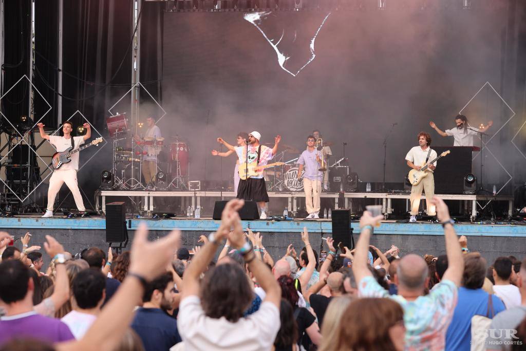 Ginebras y Nil Moliner, durante su actuación del sábado