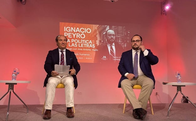 José Antonio Trujillo e Ignacio Peyró, en el Centro Cultural La Malagueta. 