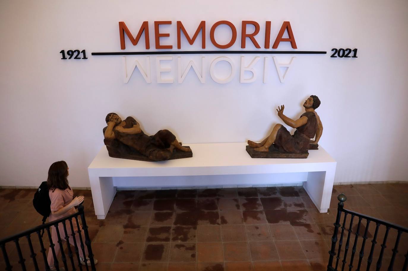 La última exposición por el centenario de la Agrupación de Cofradías podrá visitarse hasta finales de julio. 