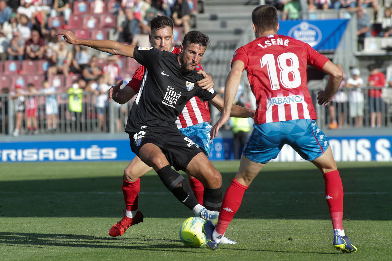 El Málaga despide la temporada con derrota en Lugo. 