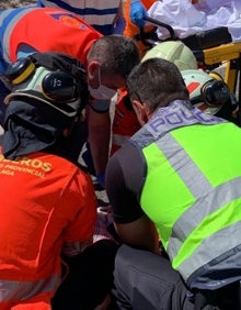 Imagen secundaria 2 - Tres imágenes del siniestro facilitadas por los bomberos del Consorcio Provincial. 