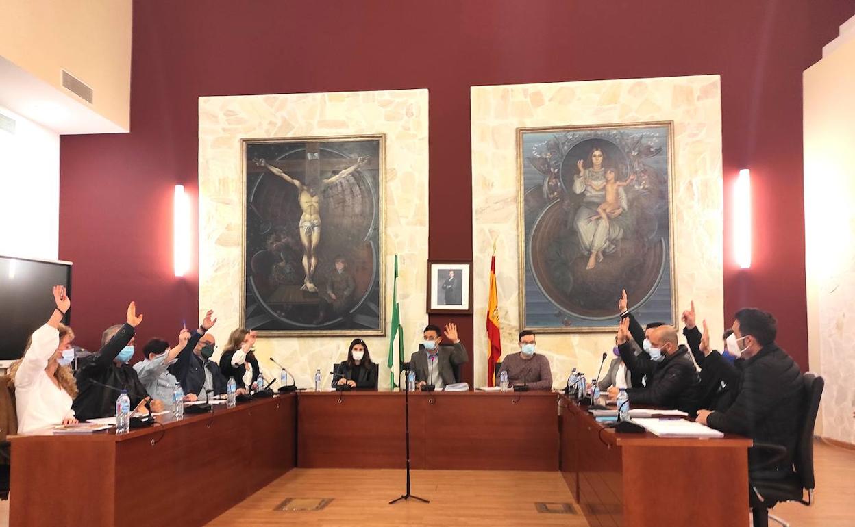 Foto de archivo del Pleno de Ojén. 