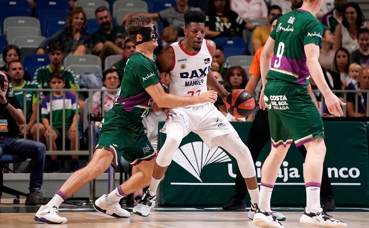 Abromaitis trata de frenar a Sima en el Unicaja-Manresa del final de la temporada. 