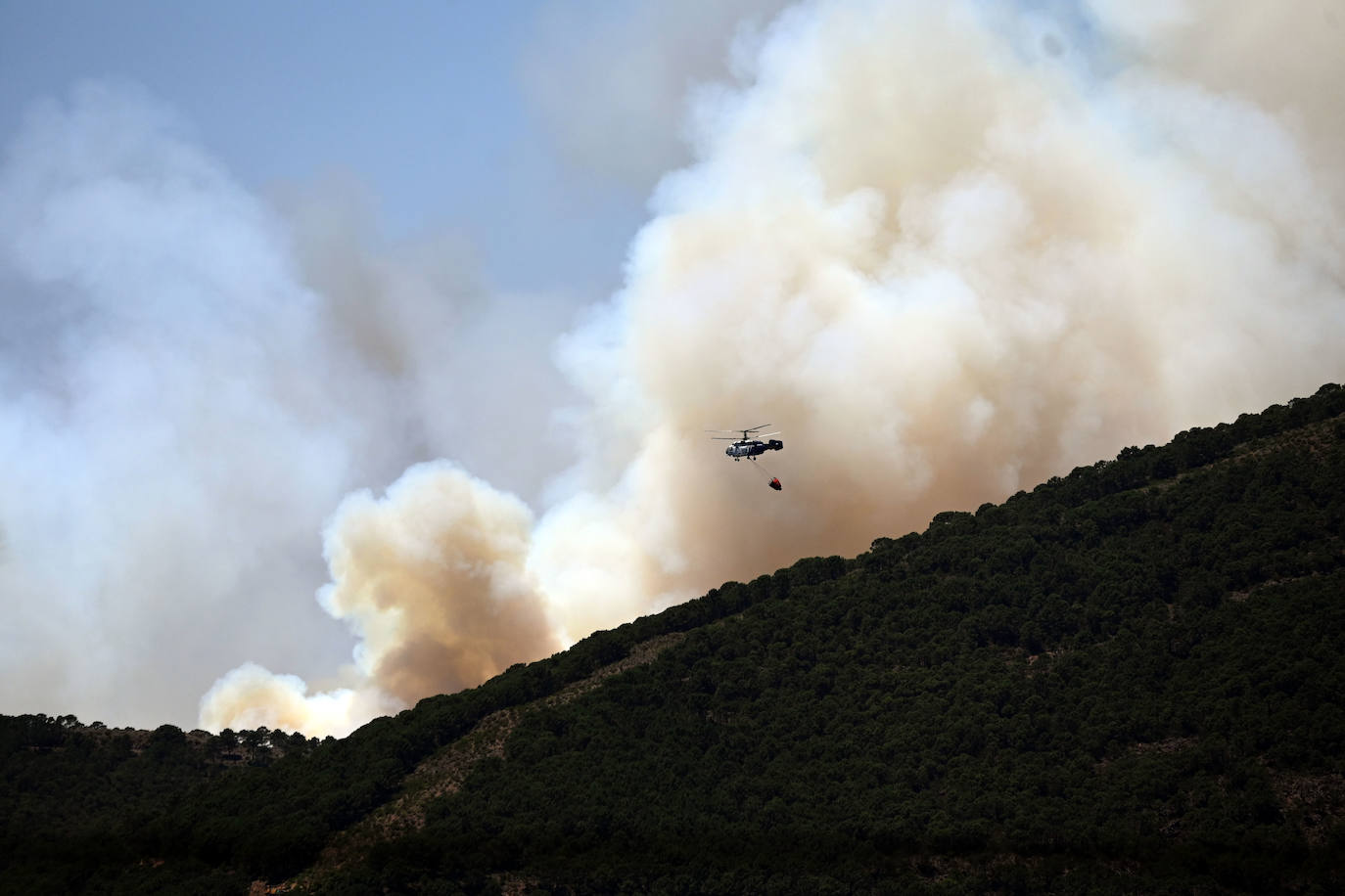 El incendio quedó estabilizado este viernes y se trabaja ahora en su control. 