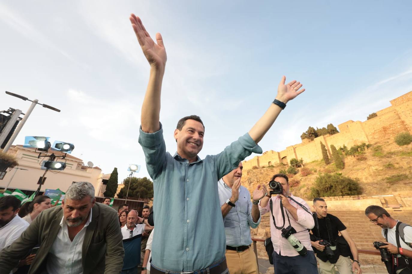 El PP celebró su mítin central en Málaga en la calle Alcazabilla. 