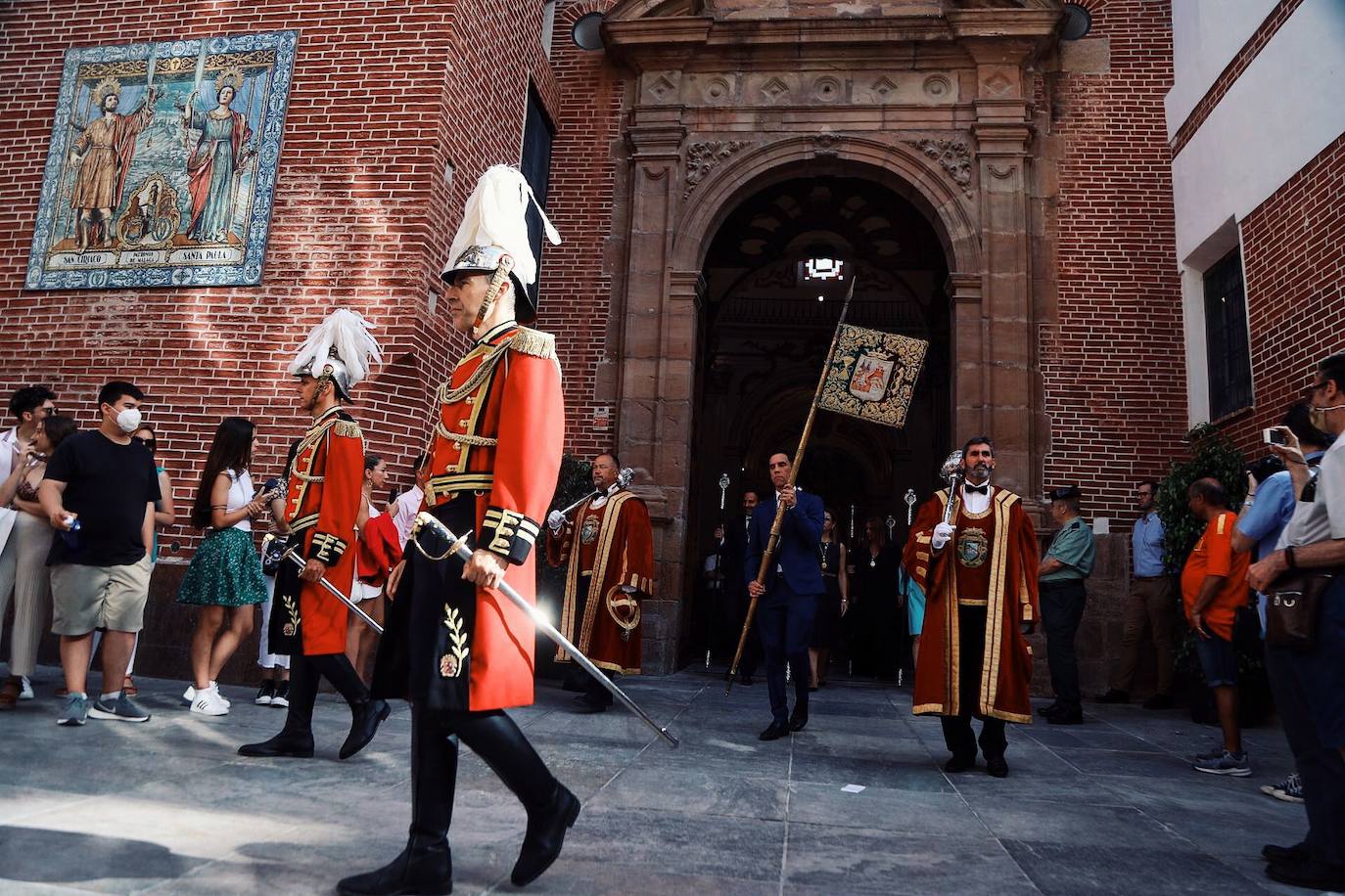 Procesión de los Santos Patronos por el Centro de Málaga. 