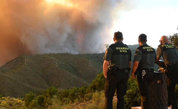 El fiscal cree que el incendio de Sierra Bermeja se originó por «imprudencia» en unos trabajos con maquinaria pesada