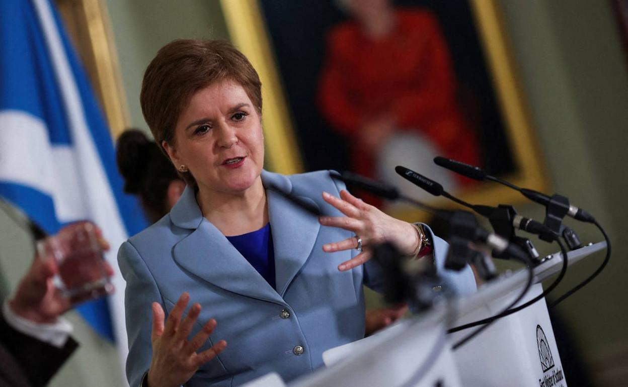 Nicola Sturgeon, durante la presentación del documente 'Independencia en el mundo moderno. Más ricos, más justos, más felices. ¿Por qué no Escocia?'. 