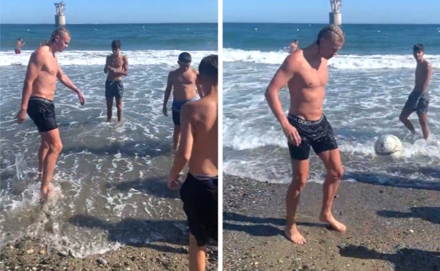 Captura del vídeo de Haaland jugando a la pelota con niños en la playa de Marbella.