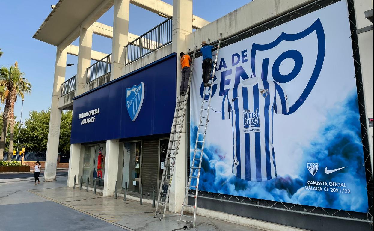 El Málaga hace efectivo el de Nike a Hummel | Diario Sur
