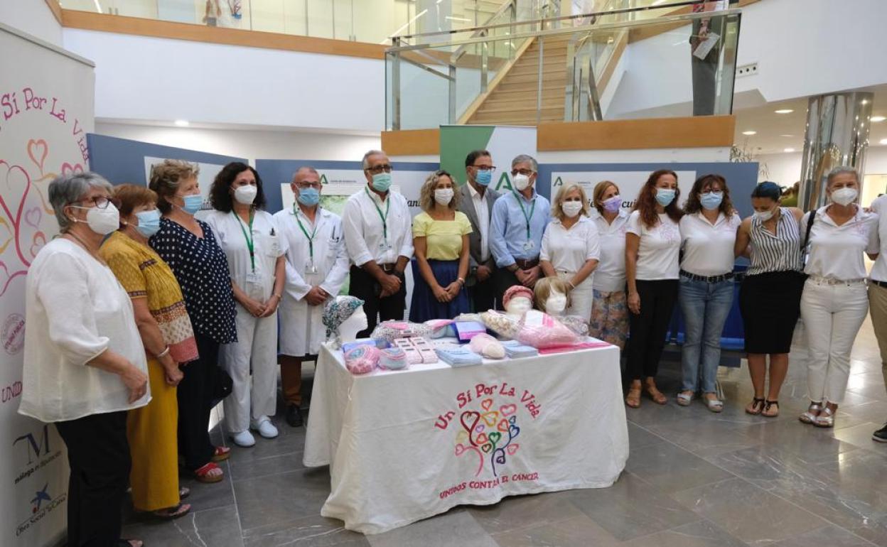 El delegado de Salud, Carlos Bautista, en un acto este lunes en el Clínico Universitario. 