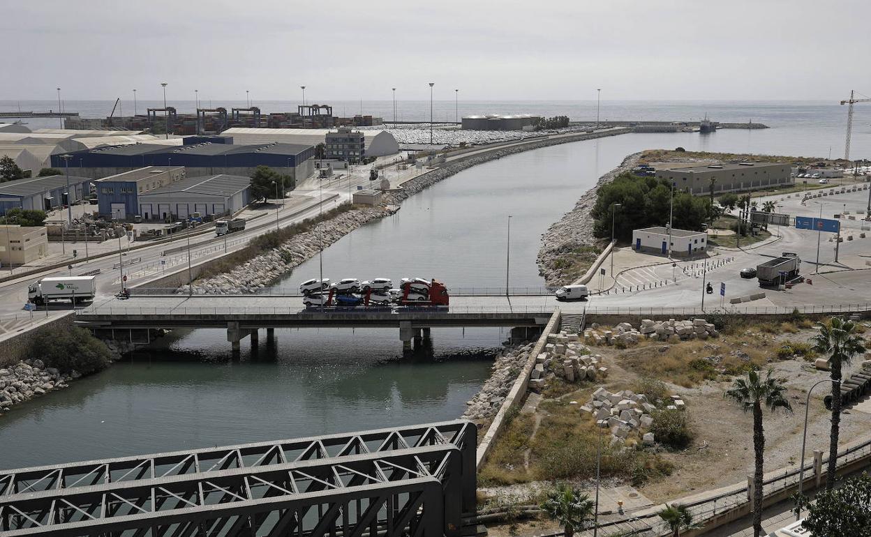 Entorno del Puerto junto al Guadalmedina, donde se prevé una gran transformación. 