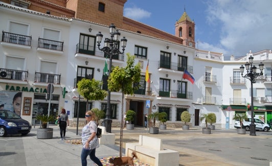 Fachada del Consistorio torroxeño. 