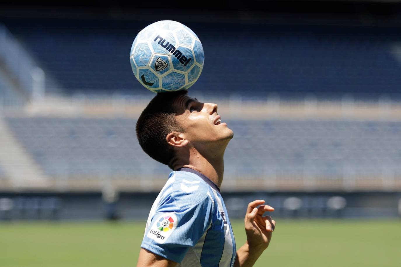 El Málaga presentó a los cinco fichajes en La Rosaleda 