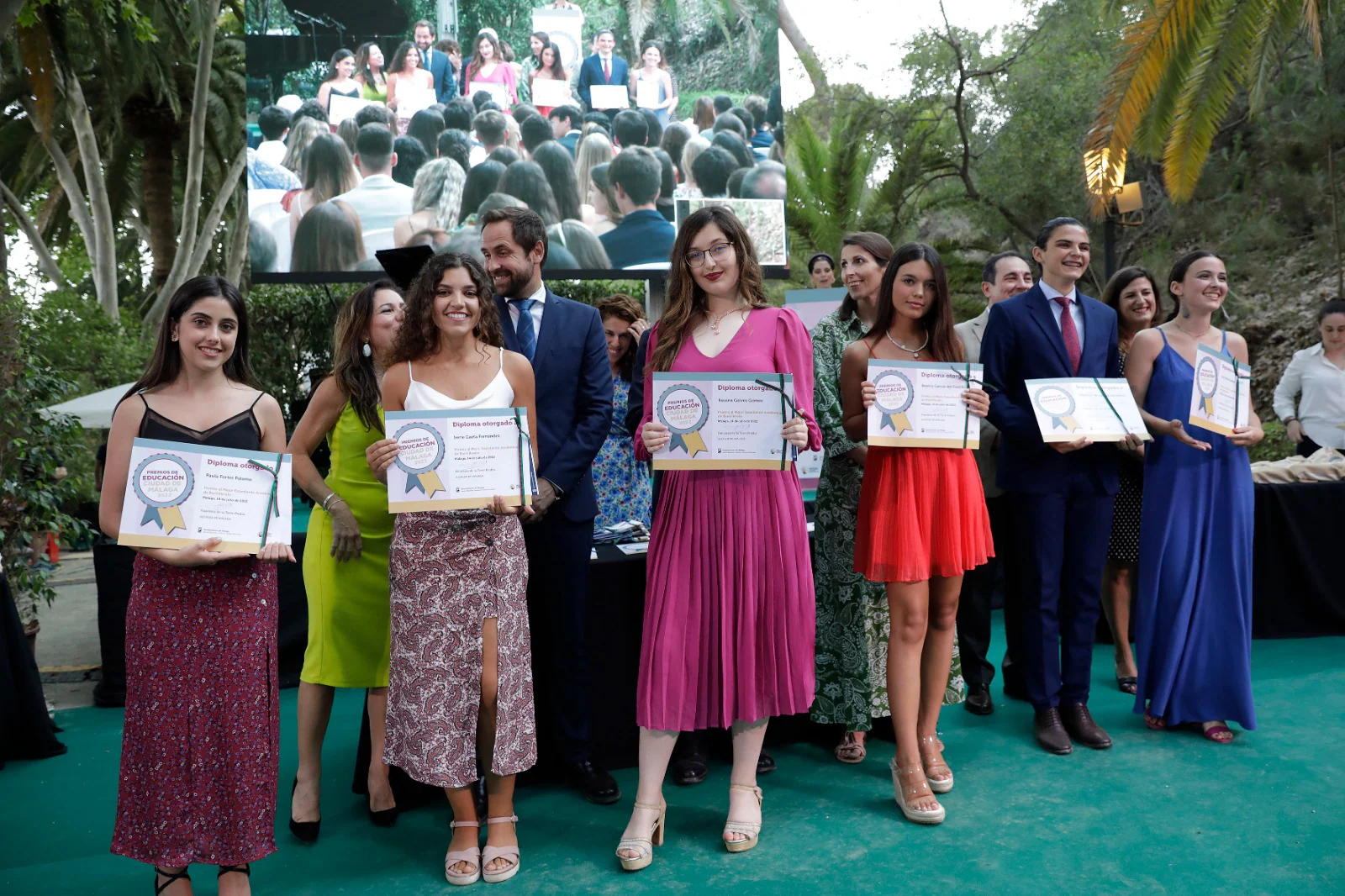 Los estudiantes han sido premiados por el Ayuntamiento. 