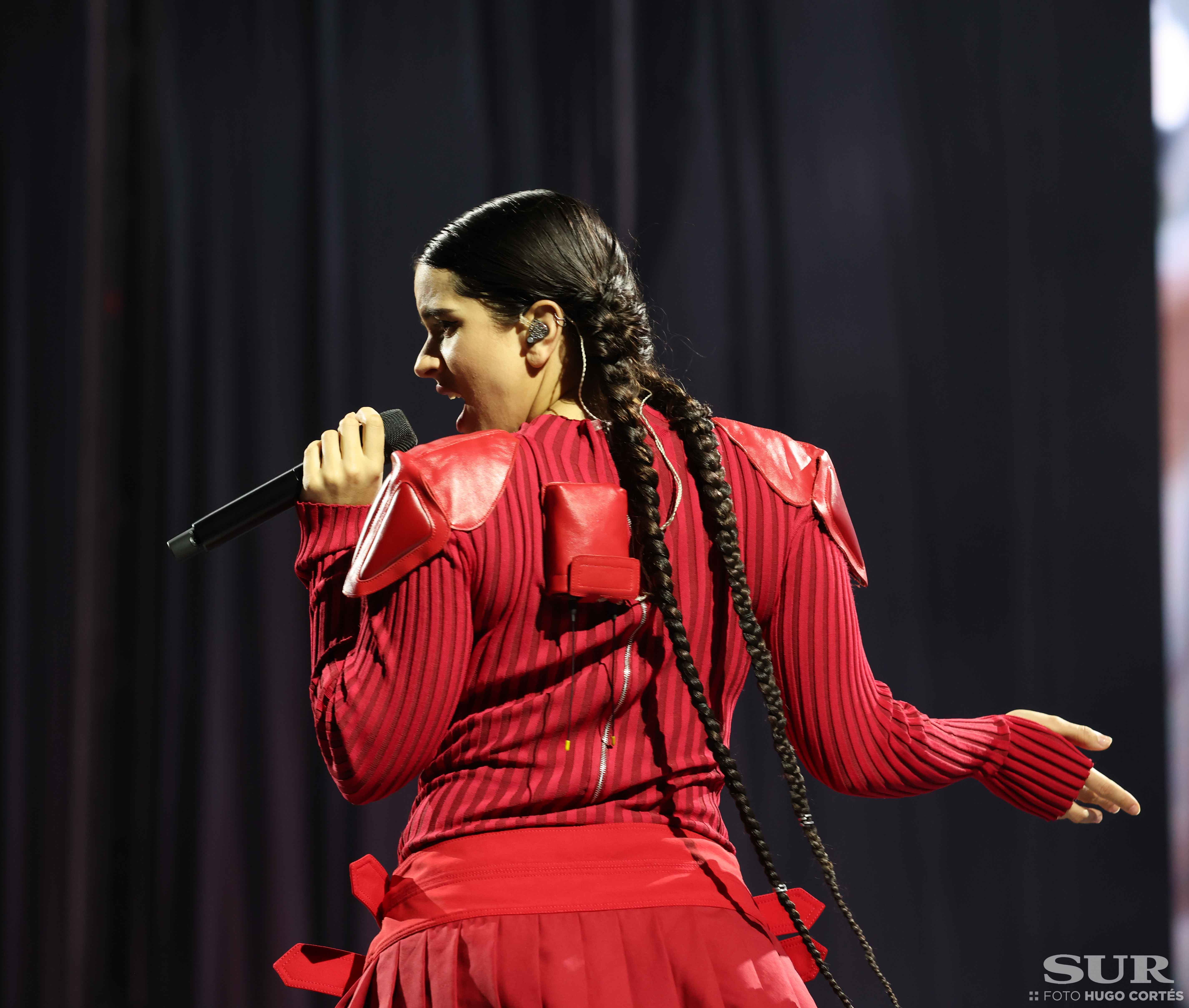 Rosalía ha actuado en Fuengirola. 