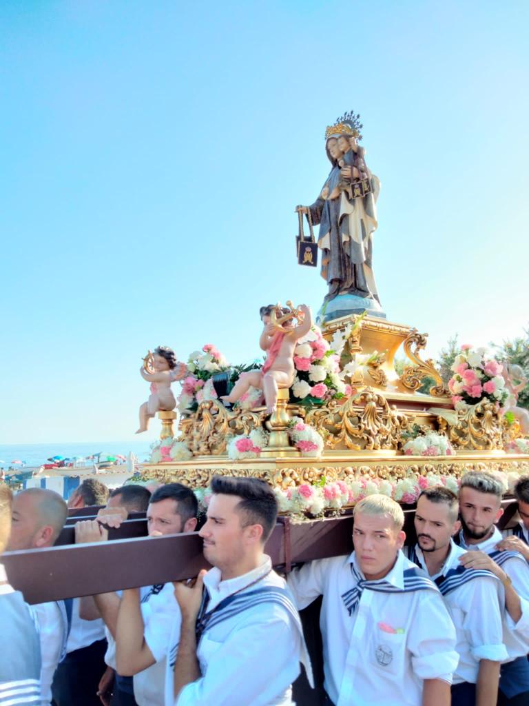 Virgen del Carmen en Benajarafe.