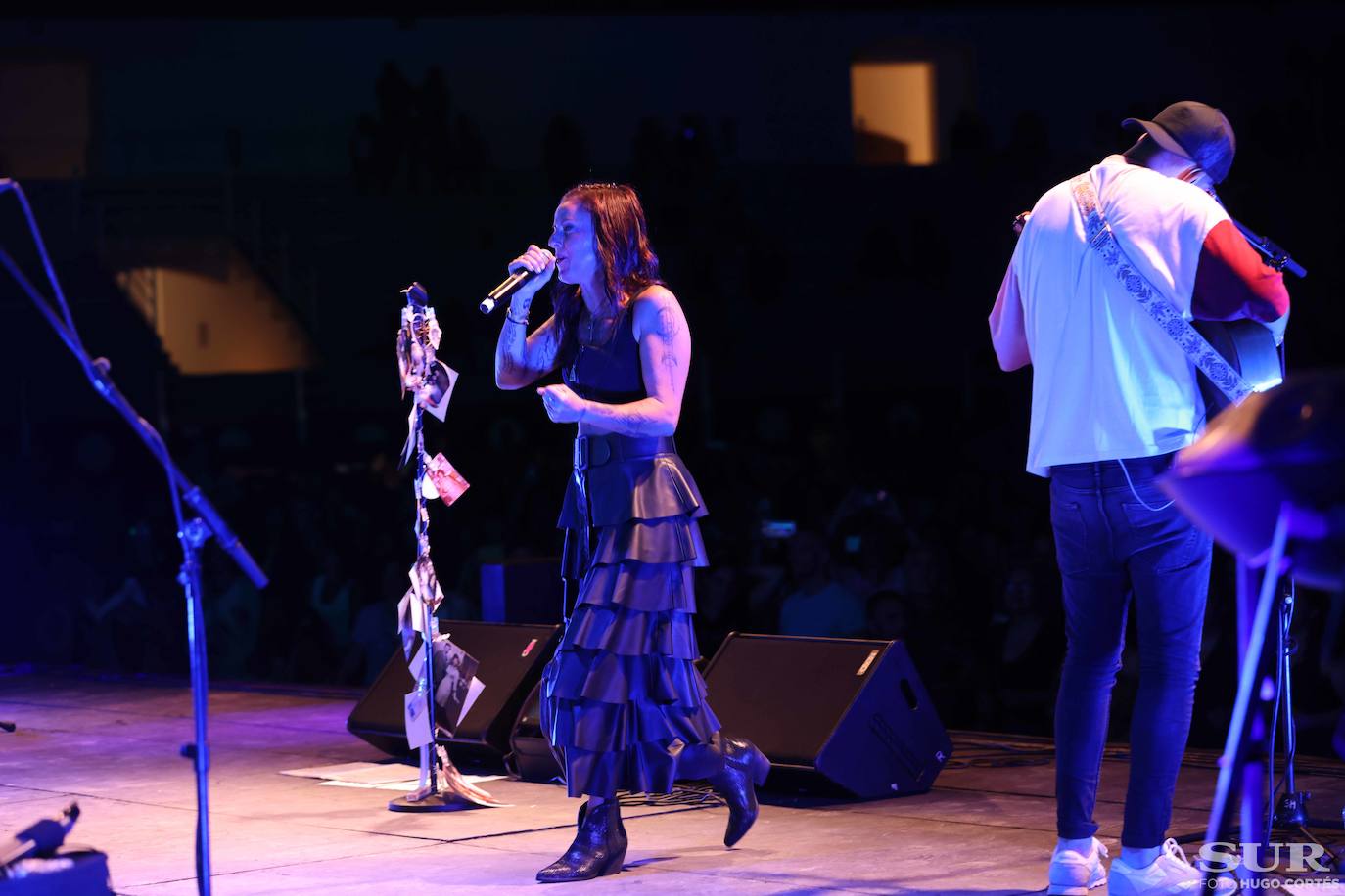 Vanesa Martín, Nay de la Rubia o Rosario la Tremendita acompañaron a la cantante de Chambao, que congregó a unos 2.000 malagueños para escuchar temas de toda su carrera. 