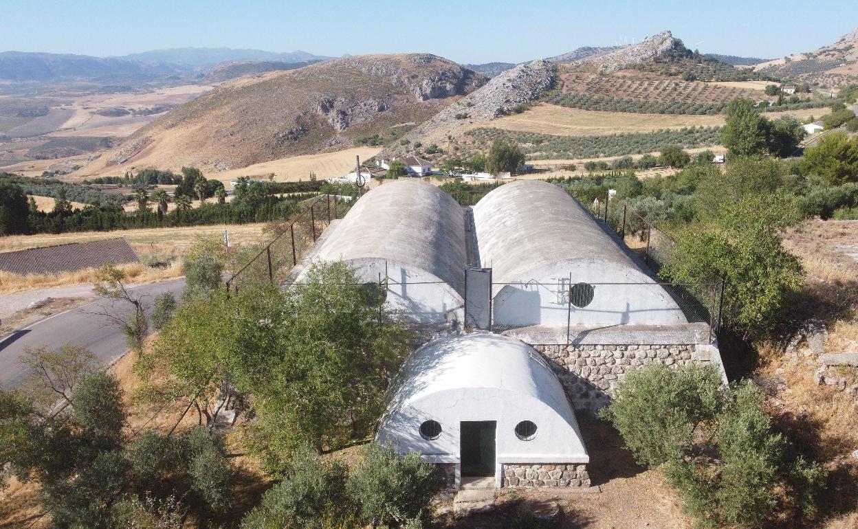 Depósitos de agua de Cañete la Real.