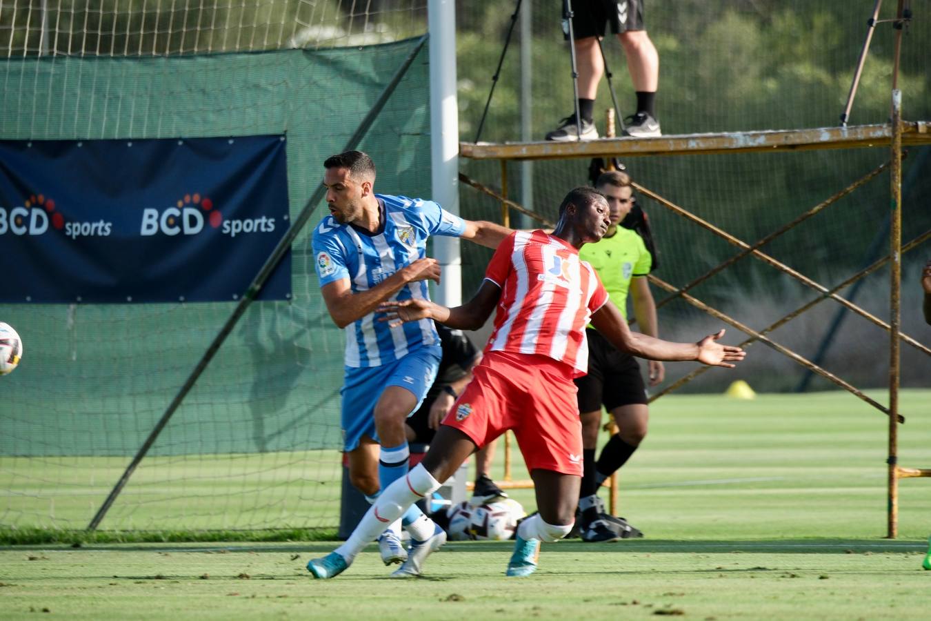 El nuevo Málaga luce su mejor cara en un gran amistoso ante el Almería