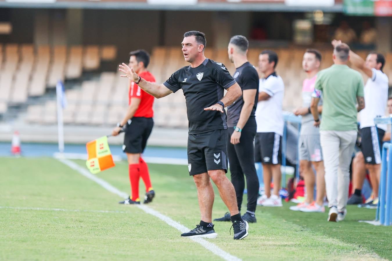 El Málaga disputa un nuevo amistoso ante el Xerez. 