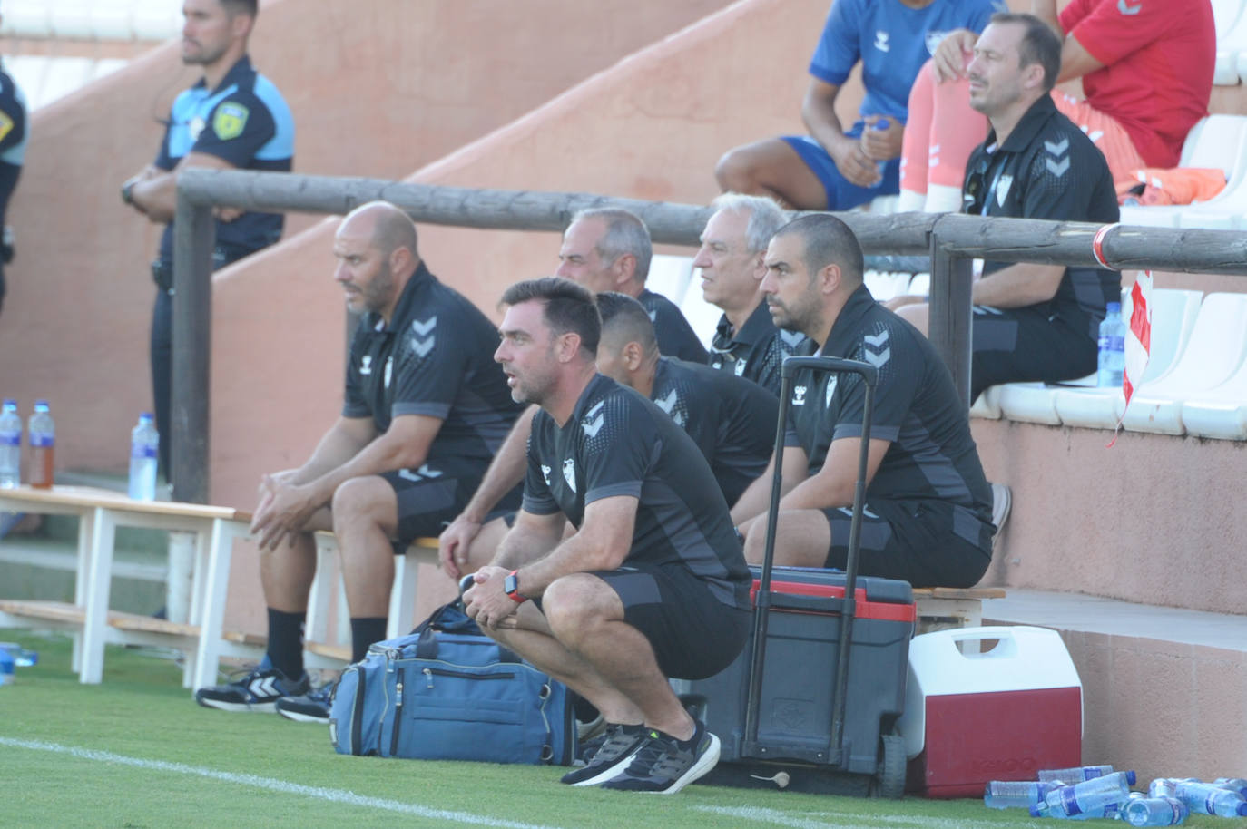 El Málaga acusó el calor y la ausencia de cambios ante el equipo árabe 