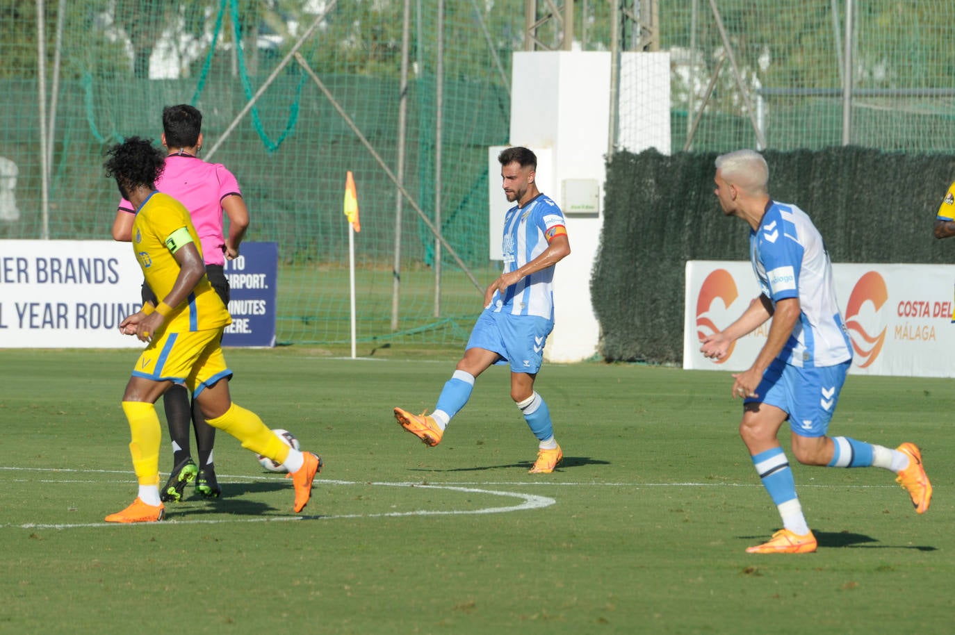 El Málaga acusó el calor y la ausencia de cambios ante el equipo árabe 