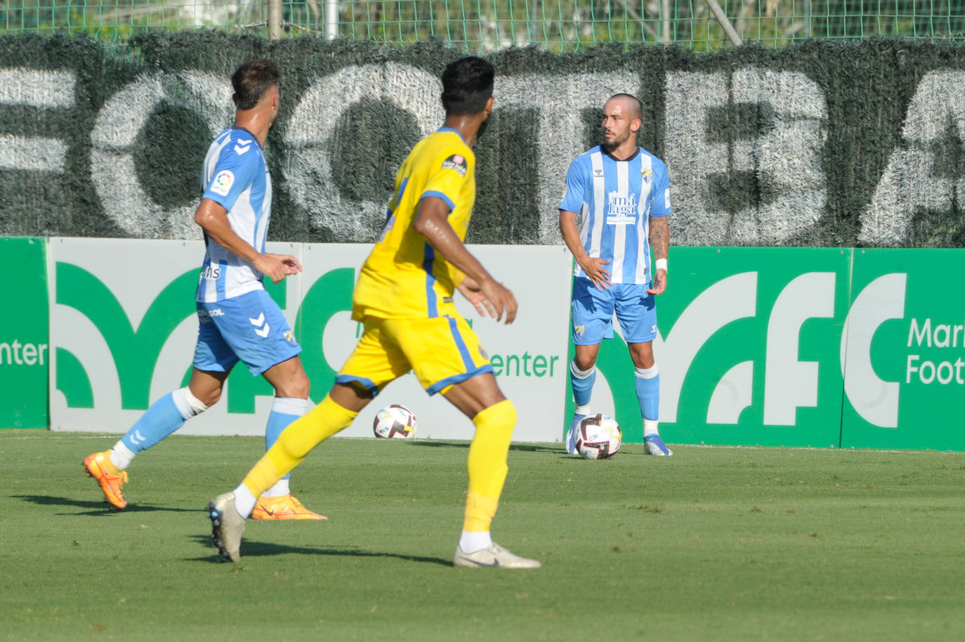 El Málaga acusó el calor y la ausencia de cambios ante el equipo árabe 