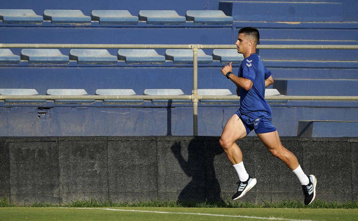 Unai Bustinza, en una carrera durante un entrenamiento. 