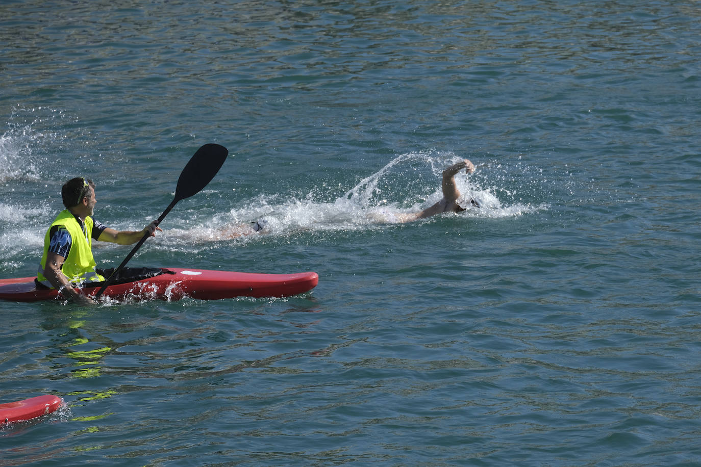 Más de medio millar de nadadores participaron en la prueba 
