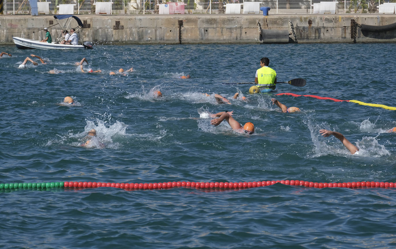 Más de medio millar de nadadores participaron en la prueba 