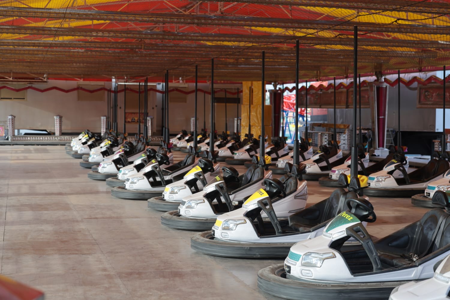 Últimos preparativos para la Feria de Málaga. 