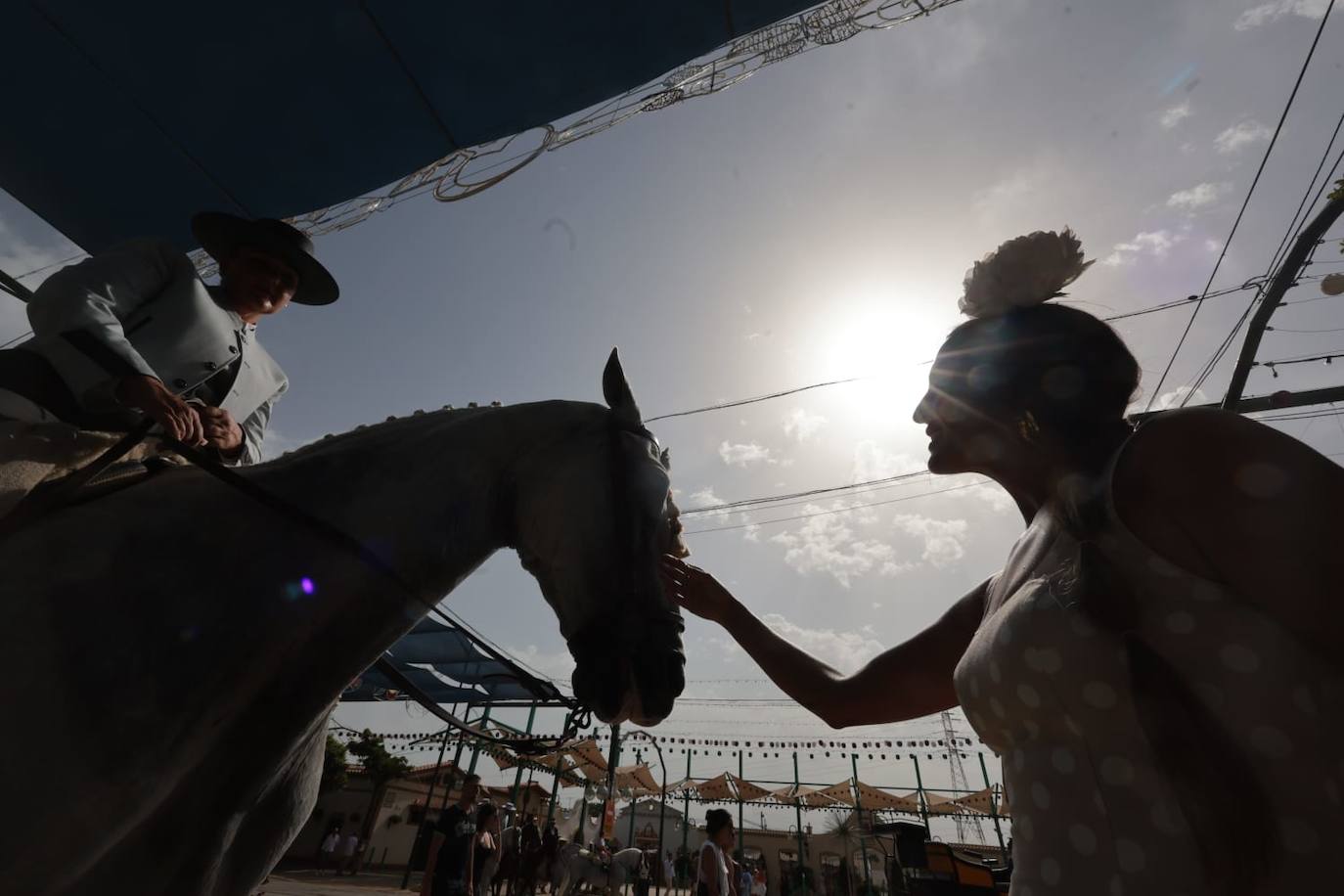 Mayores, familias y caballistas ambientaron el real de la Feria en la tarde del domingo 