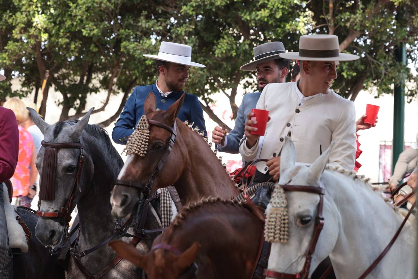 Mayores, familias y caballistas ambientaron el real de la Feria en la tarde del domingo 