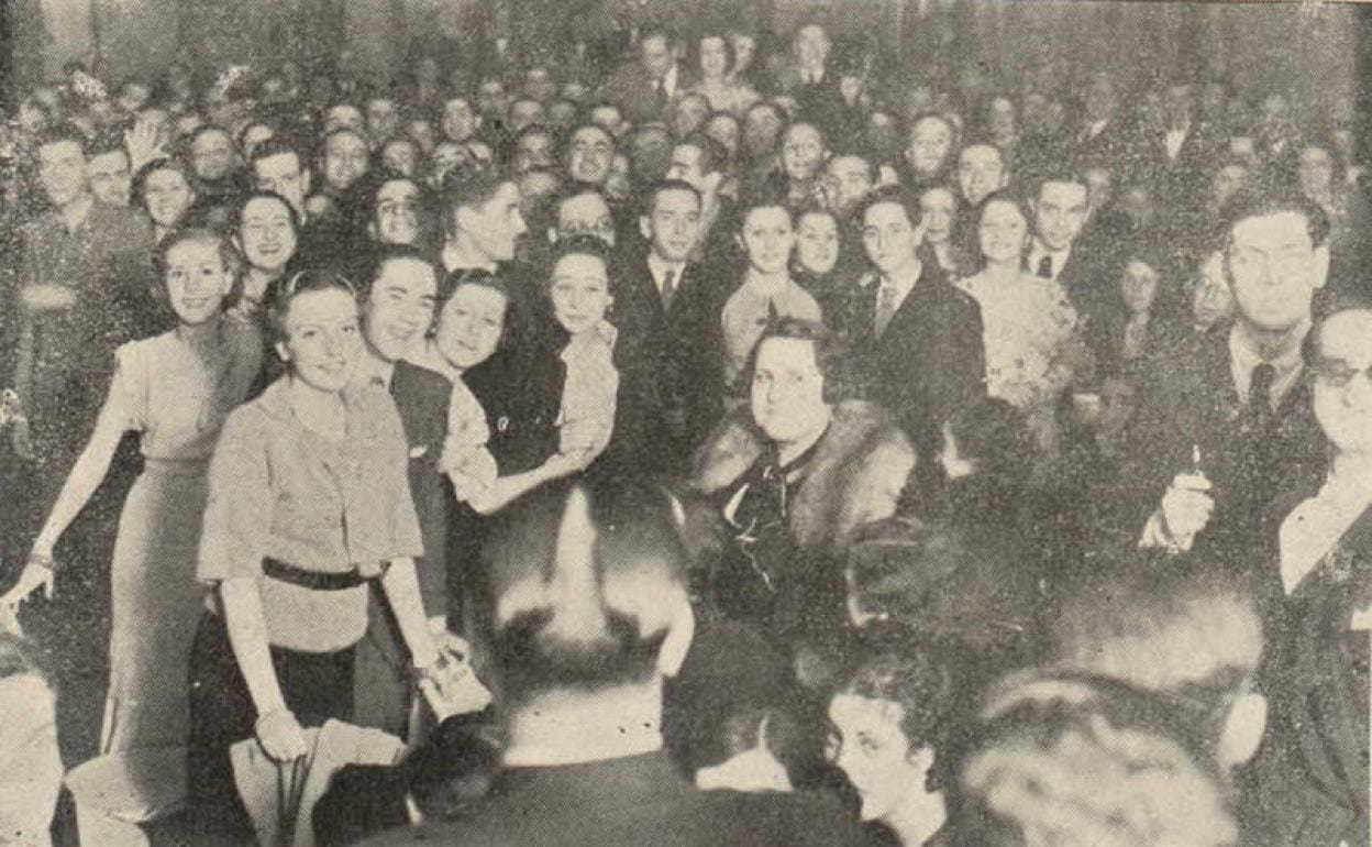 Baile del Círculo Mercantil en 1935. 