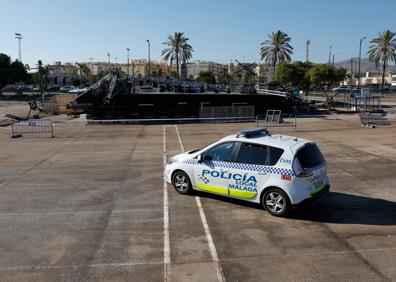 Imagen secundaria 1 - Suspendidas por un desprendimiento las actuaciones en la zona joven del real de la feria de Málaga