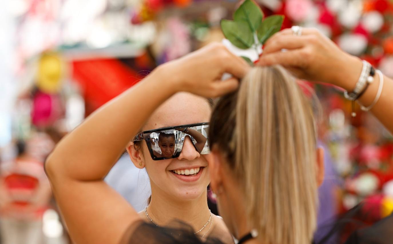 El calor no puede con las ganas de fiesta de malagueños y visitantes