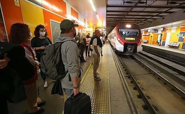 Cercanías y Media Distancia gratis: Los usuarios de Renfe podrán adquirir desde el miércoles el nuevo abono