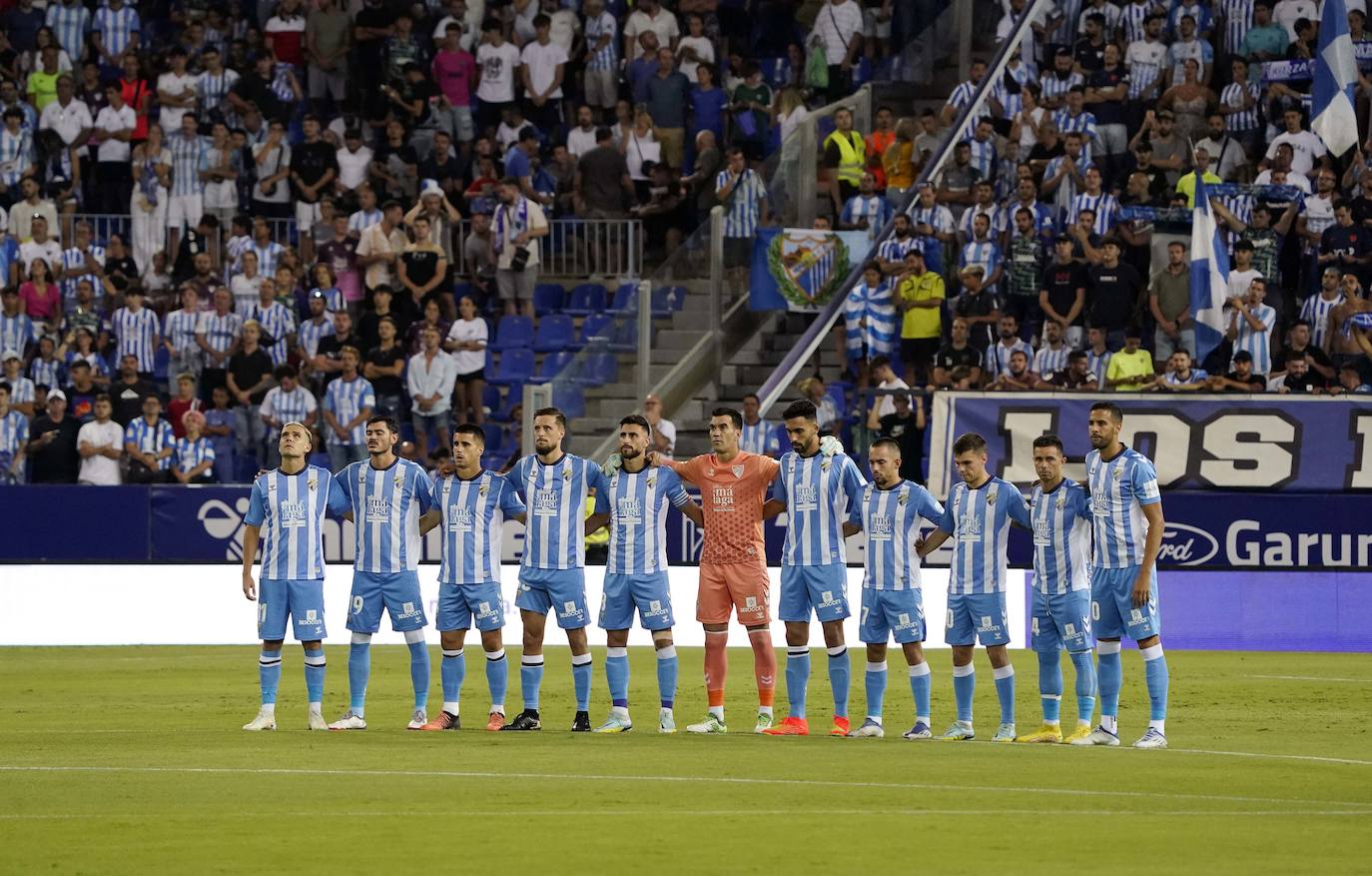 El conjunto visitante se adelantó en el minuto 43 y terminó goleando al Málaga en un partido para olvidar 