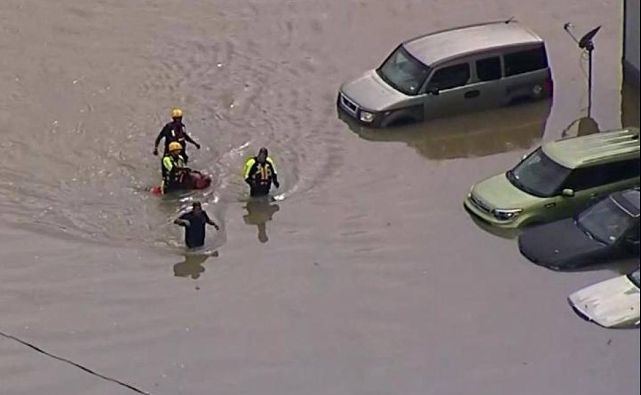 Una estación de metro de Dallas, inundada por las últimas tormentas. 