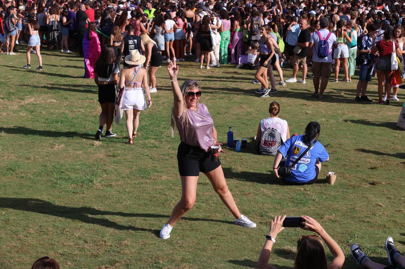 El exintegrante de 'One Direction', Louis Tomlinson, plato fuerte de una cita en la que estuvieron también The Vaccines, Hinds, Stone o Voodoos 