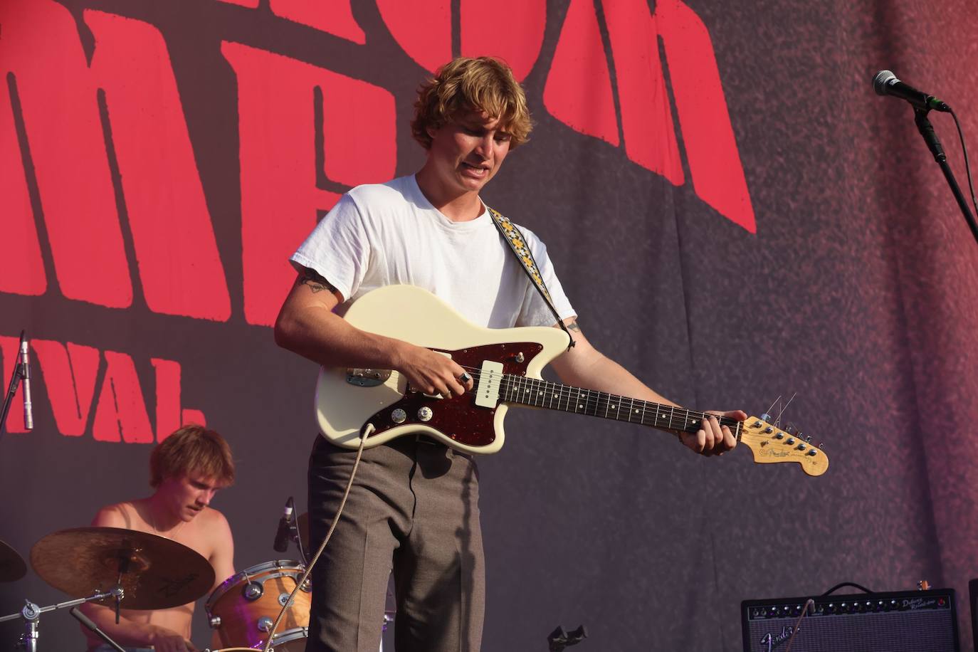 El exintegrante de 'One Direction', Louis Tomlinson, plato fuerte de una cita en la que estuvieron también The Vaccines, Hinds, Stone o Voodoos. En la imagen, concierto del grupo californiano 'Sun Room' 
