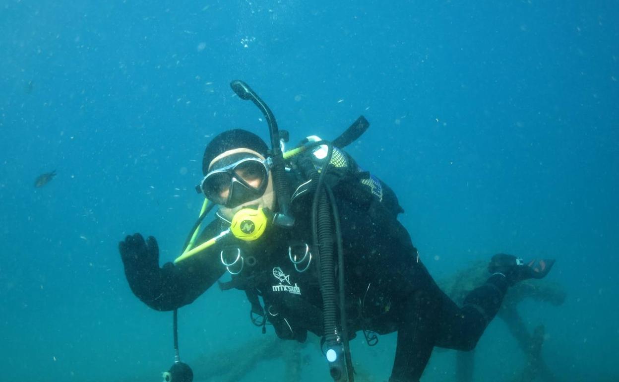 Marbella cuenta con zonas de buceo para novatos y para expertos. 