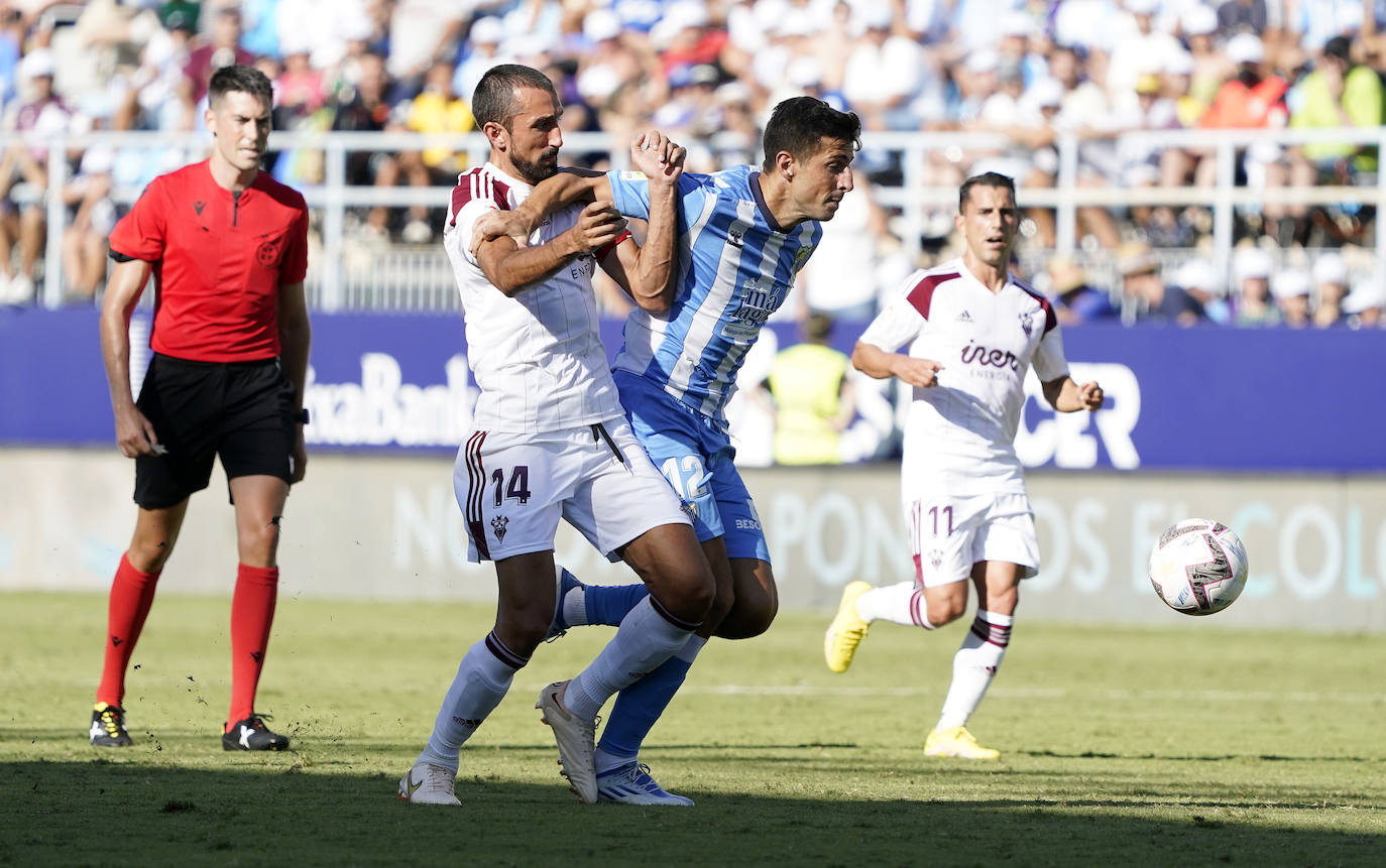 El Málaga pierde en casa con el Albacete (1-2).