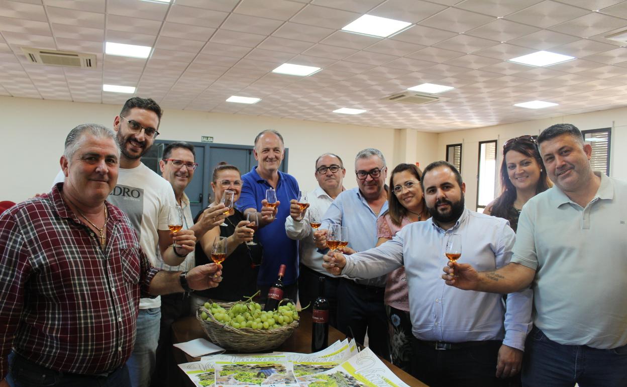 Acto de presentación de la fiesta de Moclinejo, en la sede de la Mancomunidad Oriental. 