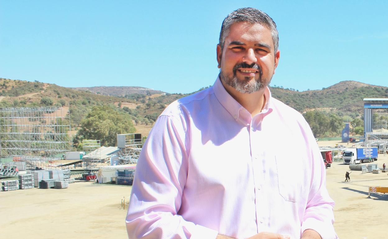 Josele González, alcalde de Mijas: «Hay mucho interés de promotoras y mánagers en usar el recinto del festival»