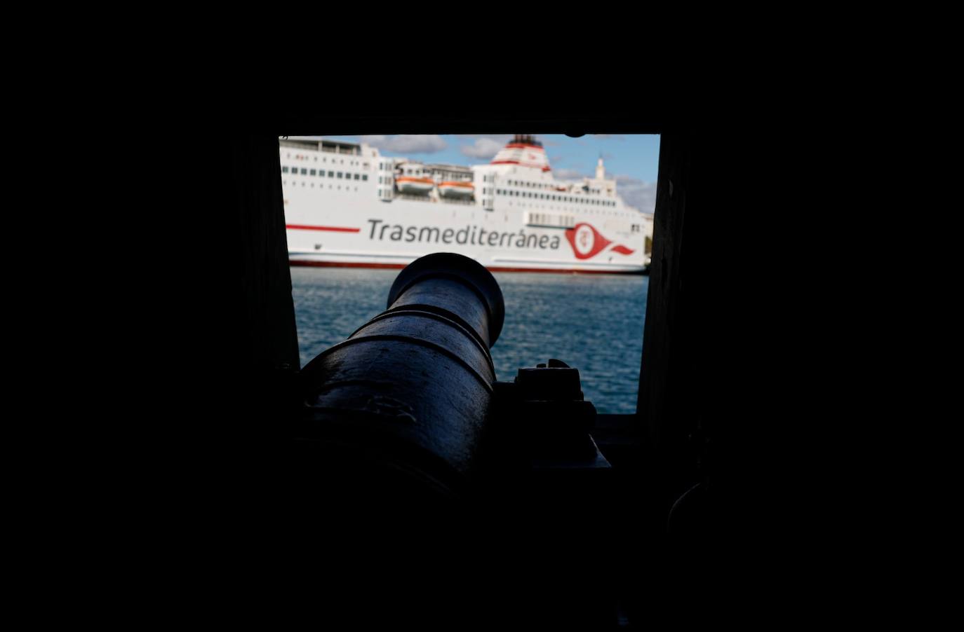 Hará escala en Málaga hasta el 19 de septiembre. Se trata de una réplica del velero de madera oceánico más grande del mundo, y una réplica de un barco de la Compañía Sueca de las Indias Orientales del siglo XVIII, el Götheborg de Suecia, que se hundió en la costa, cerca de Gotemburgo, en 1745. 