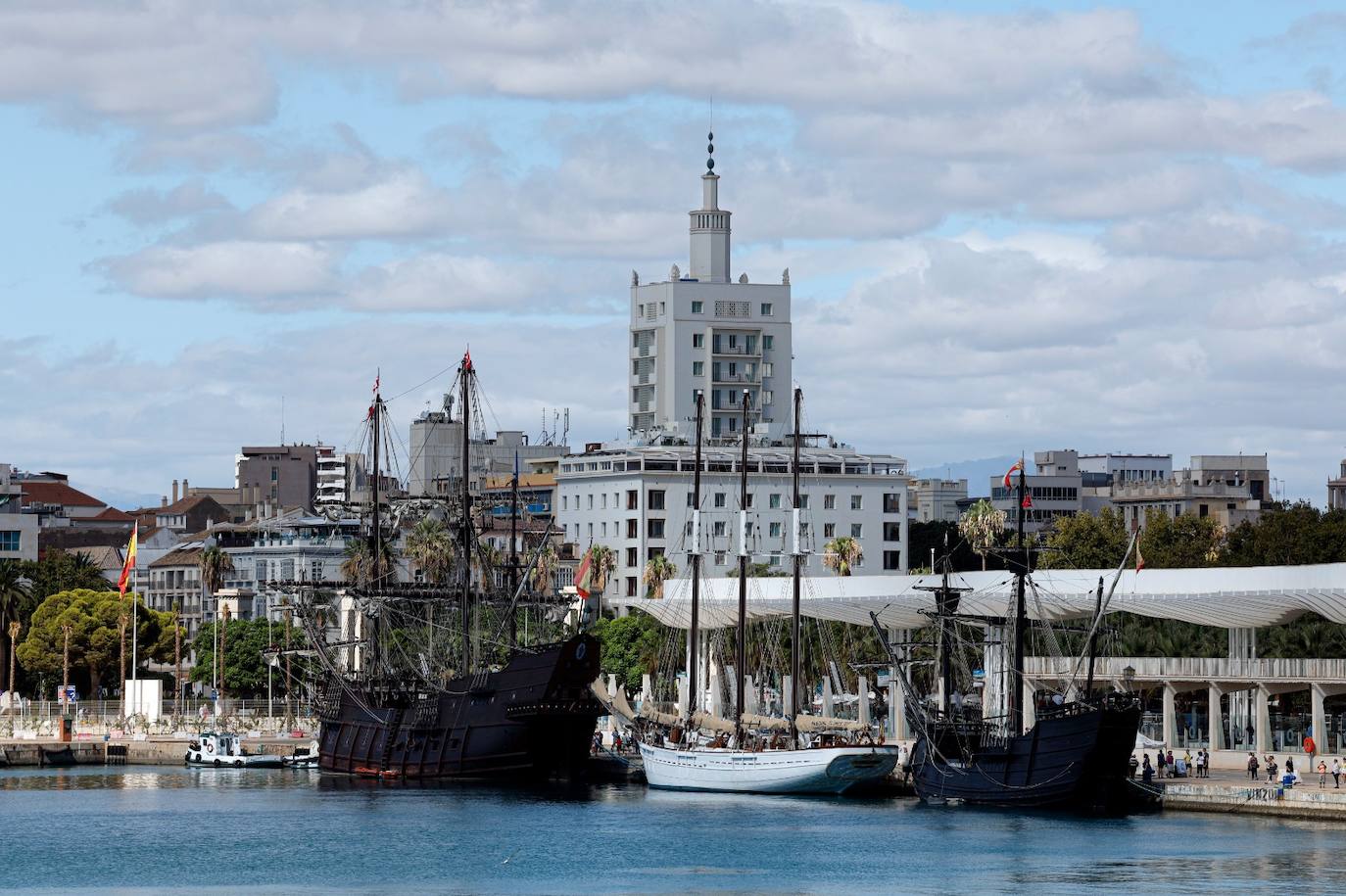 Hará escala en Málaga hasta el 19 de septiembre. Se trata de una réplica del velero de madera oceánico más grande del mundo, y una réplica de un barco de la Compañía Sueca de las Indias Orientales del siglo XVIII, el Götheborg de Suecia, que se hundió en la costa, cerca de Gotemburgo, en 1745. 